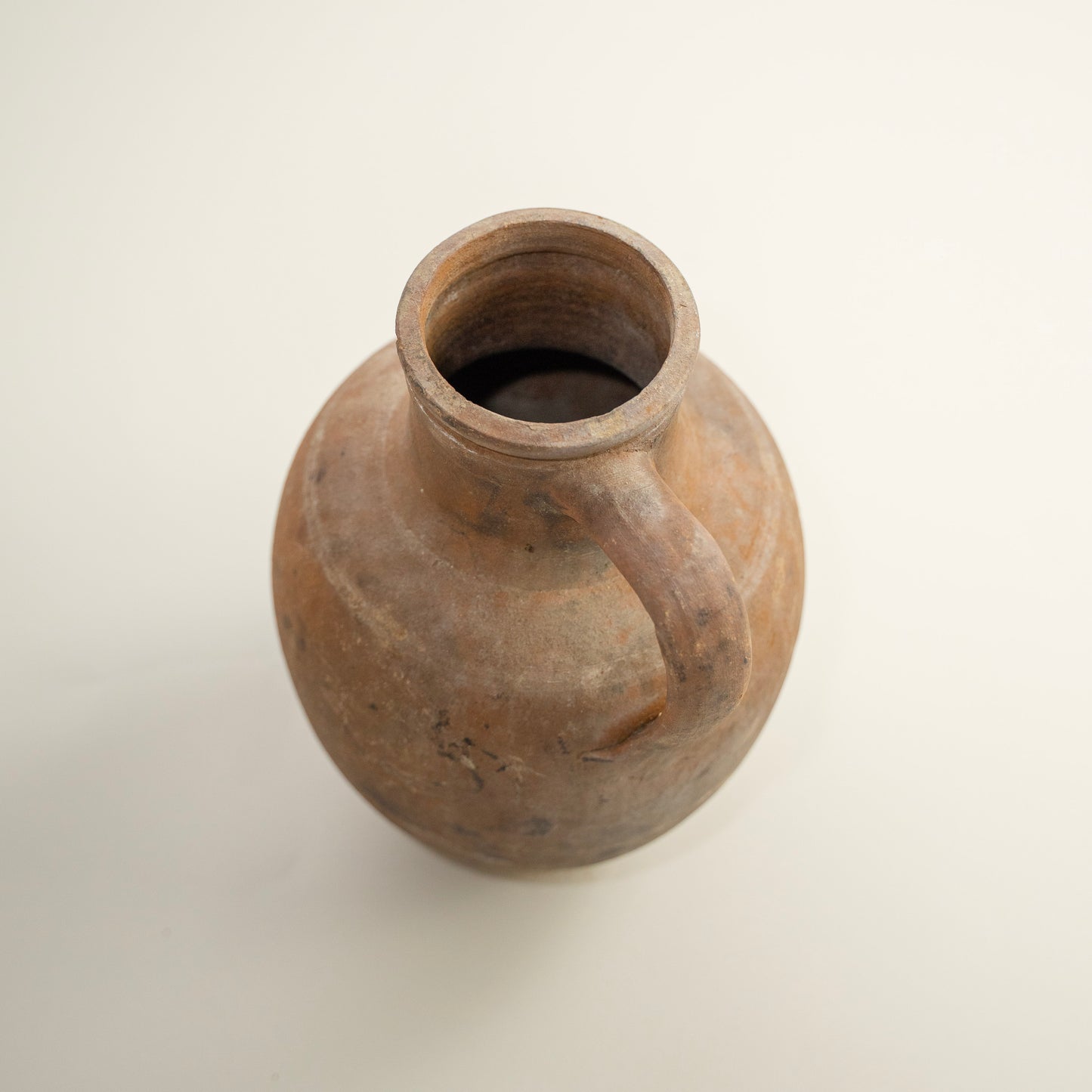 Antique vessel No.325