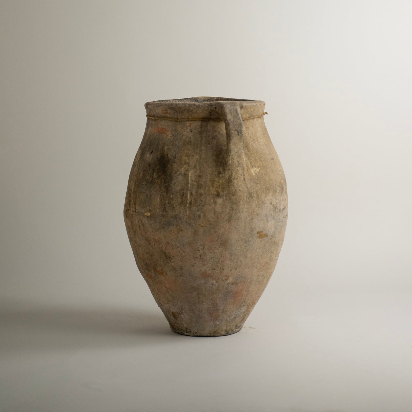 Antique vessel No.324