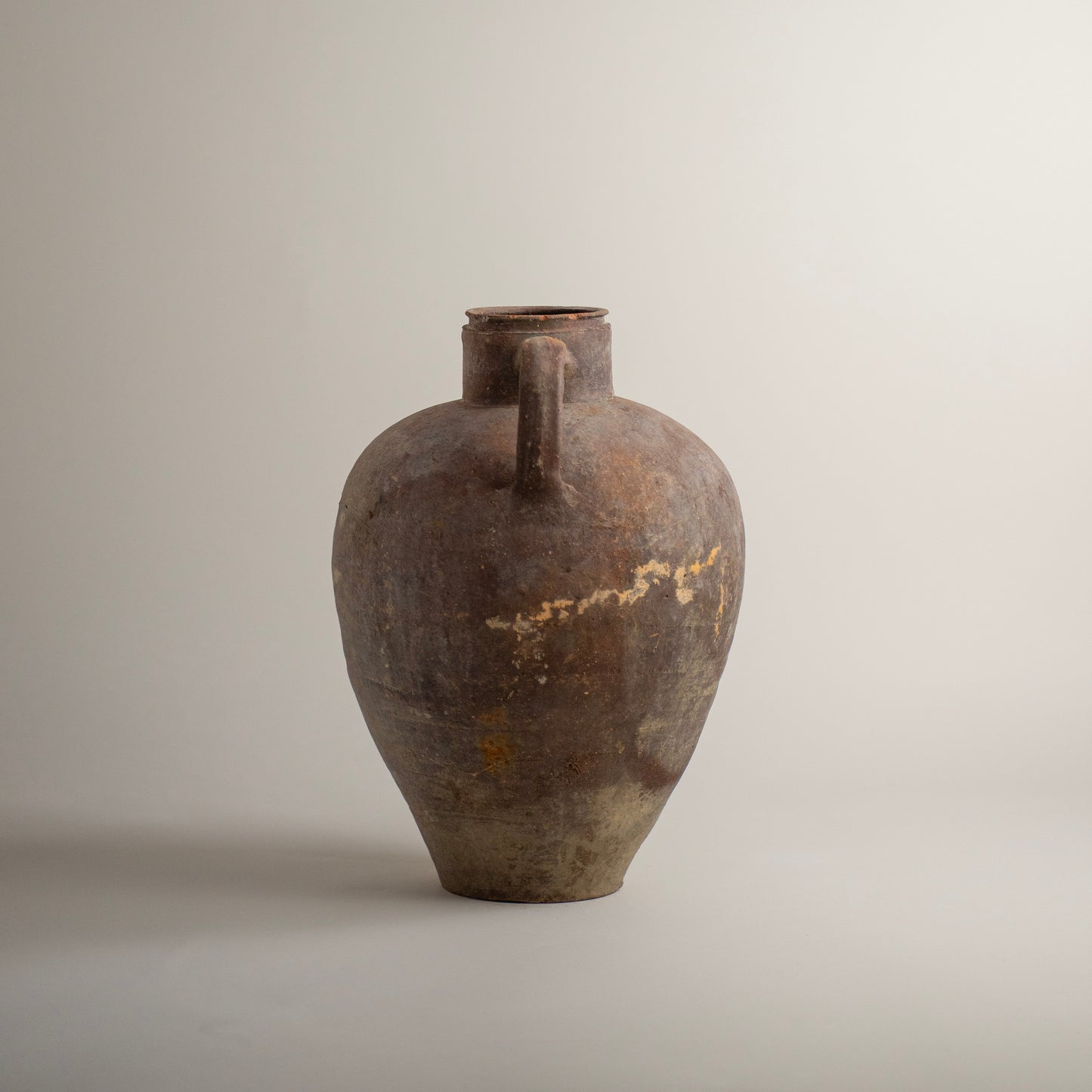 Antique vessel No.323