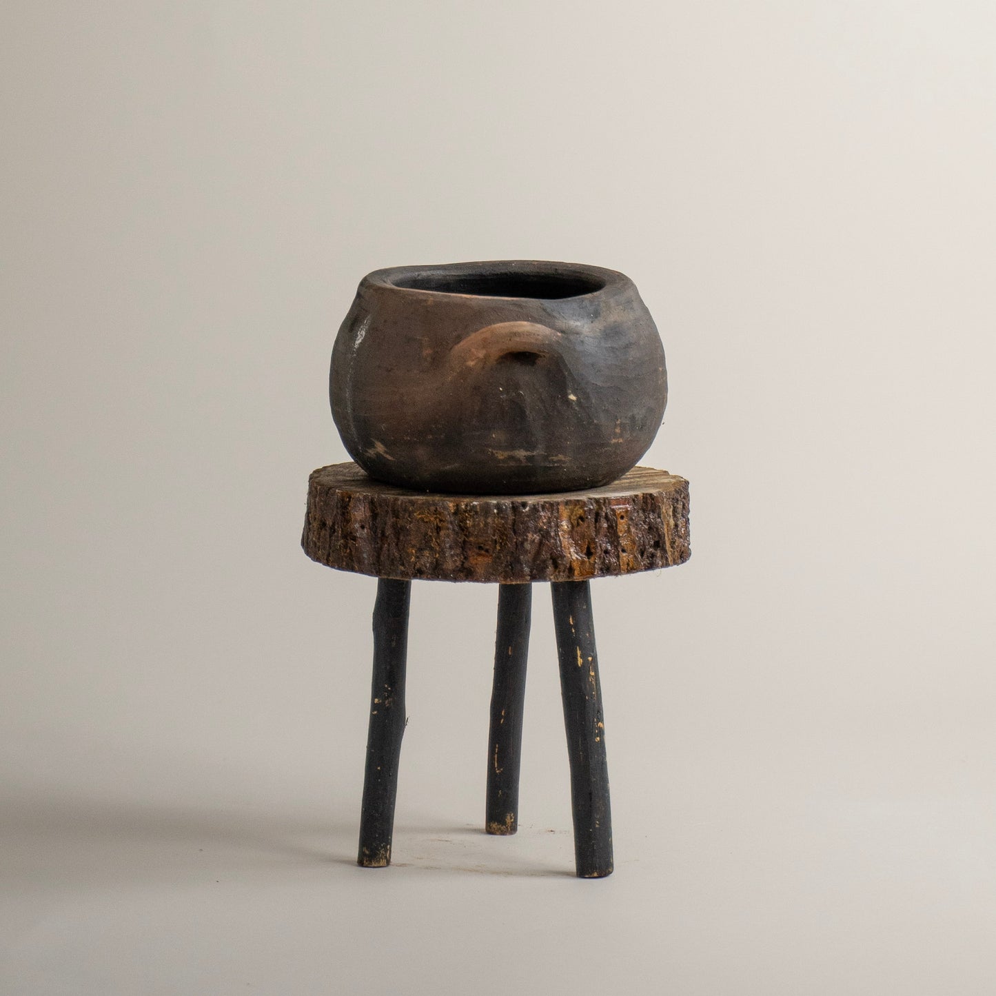 Antique vessel No.327