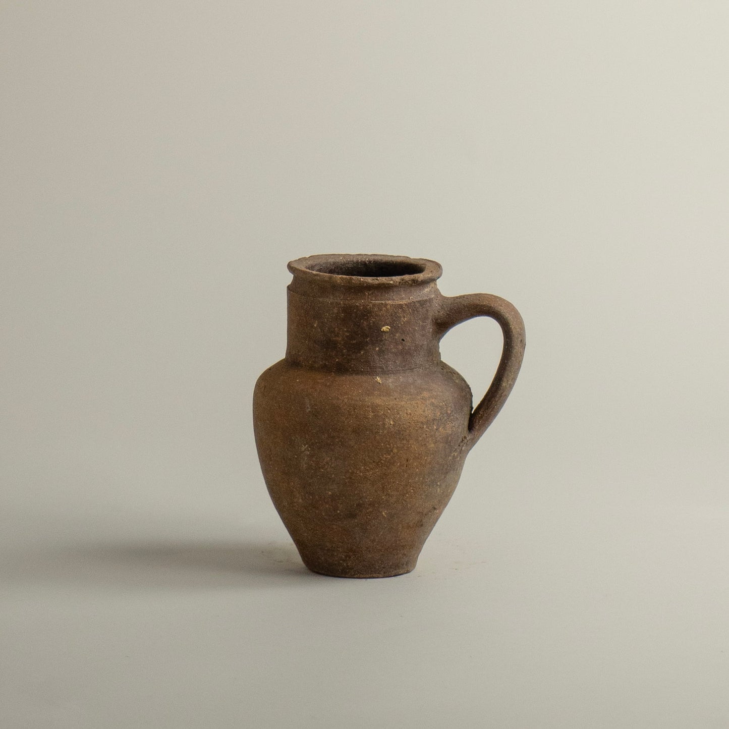 Antique vessel No.331