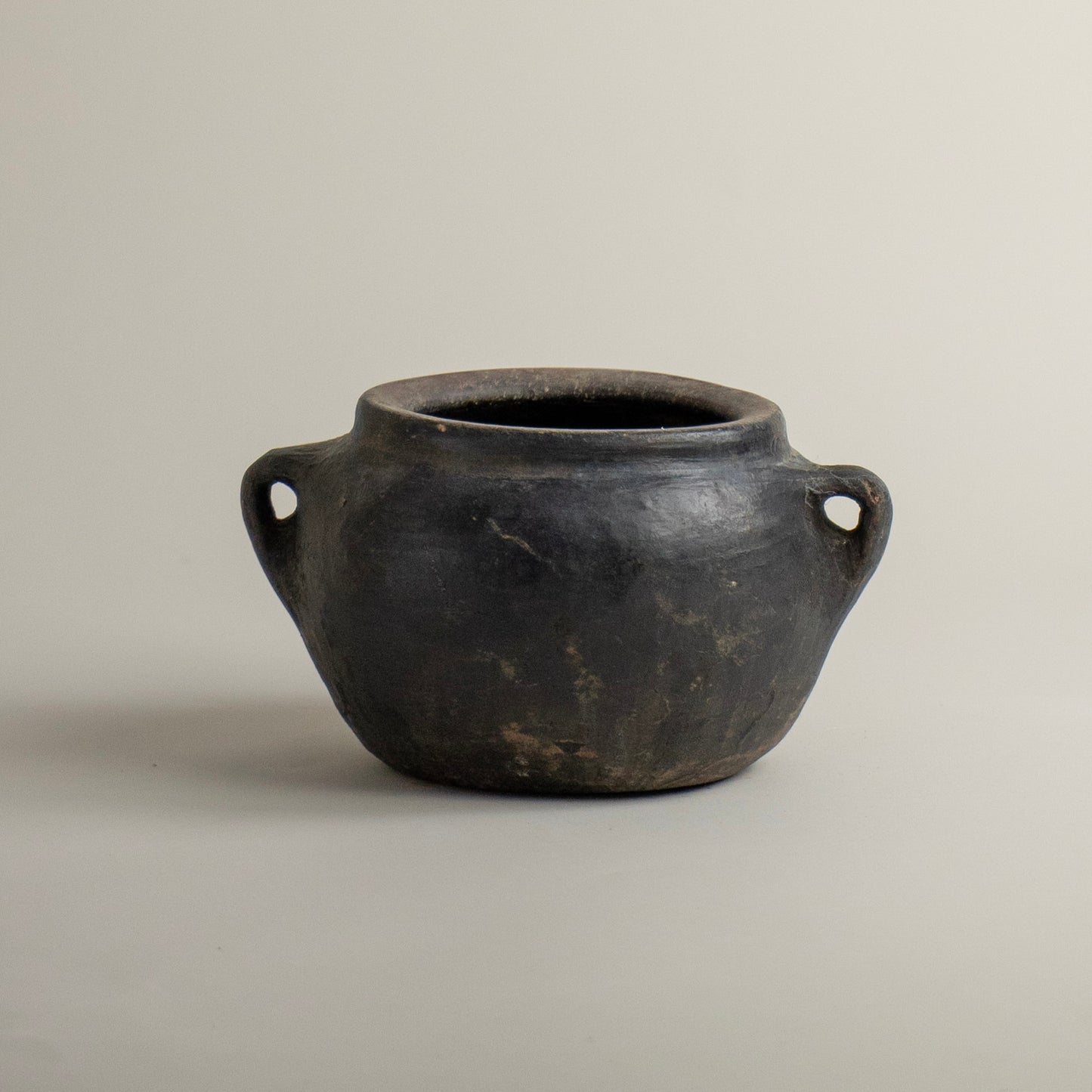 Antique vessel No.338
