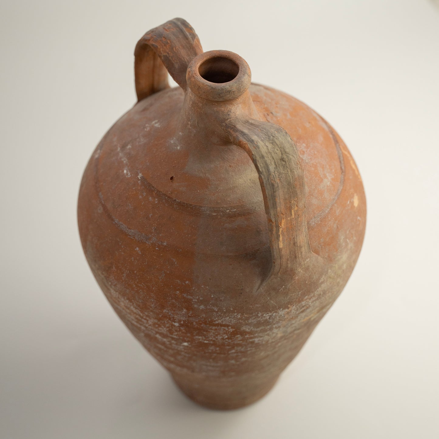 Antique vessel No.322