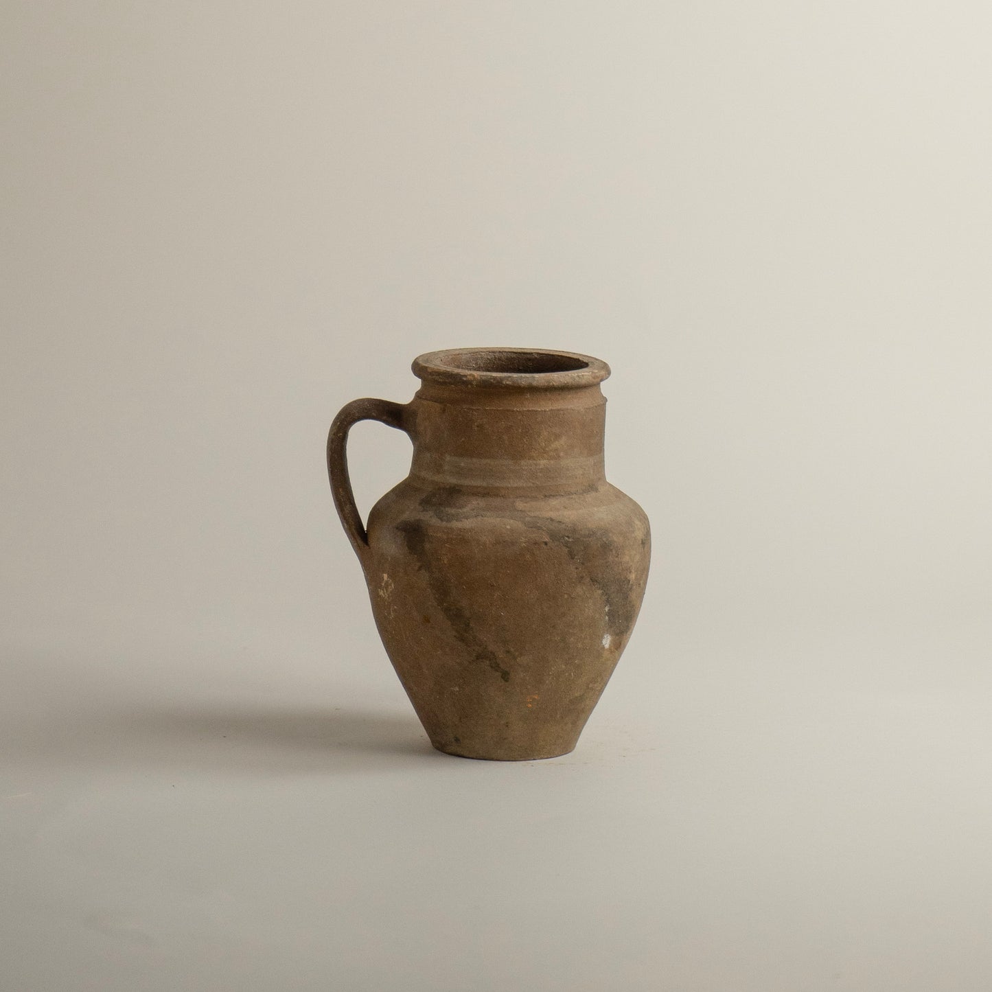 Antique vessel No.328