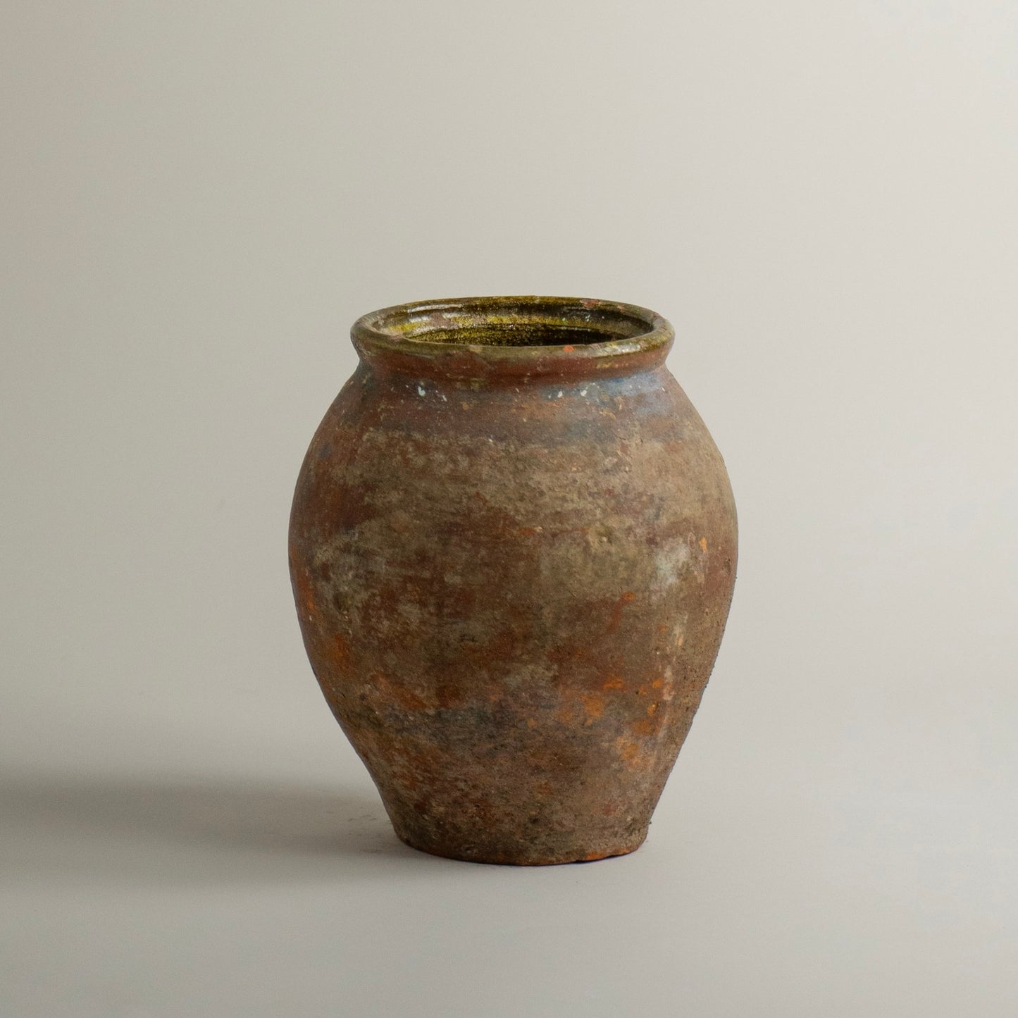 Antique vessel No.333