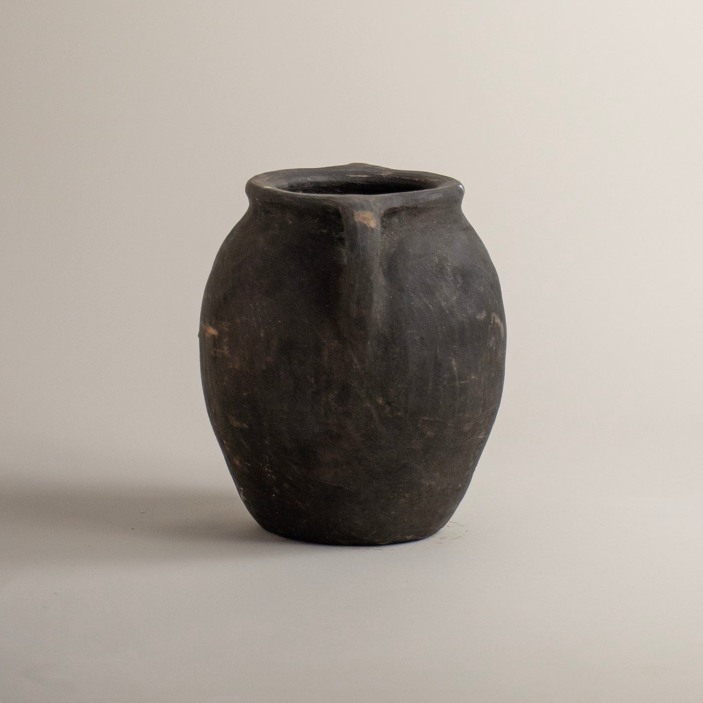 Antique vessel No.326
