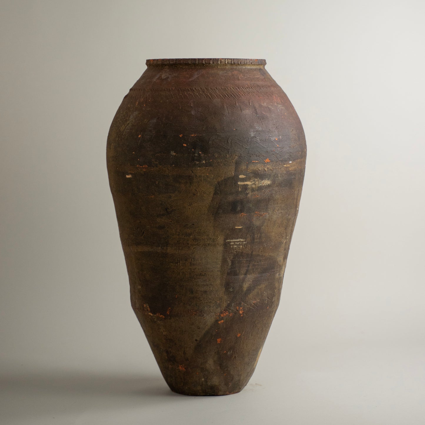 Antique vessel No.315