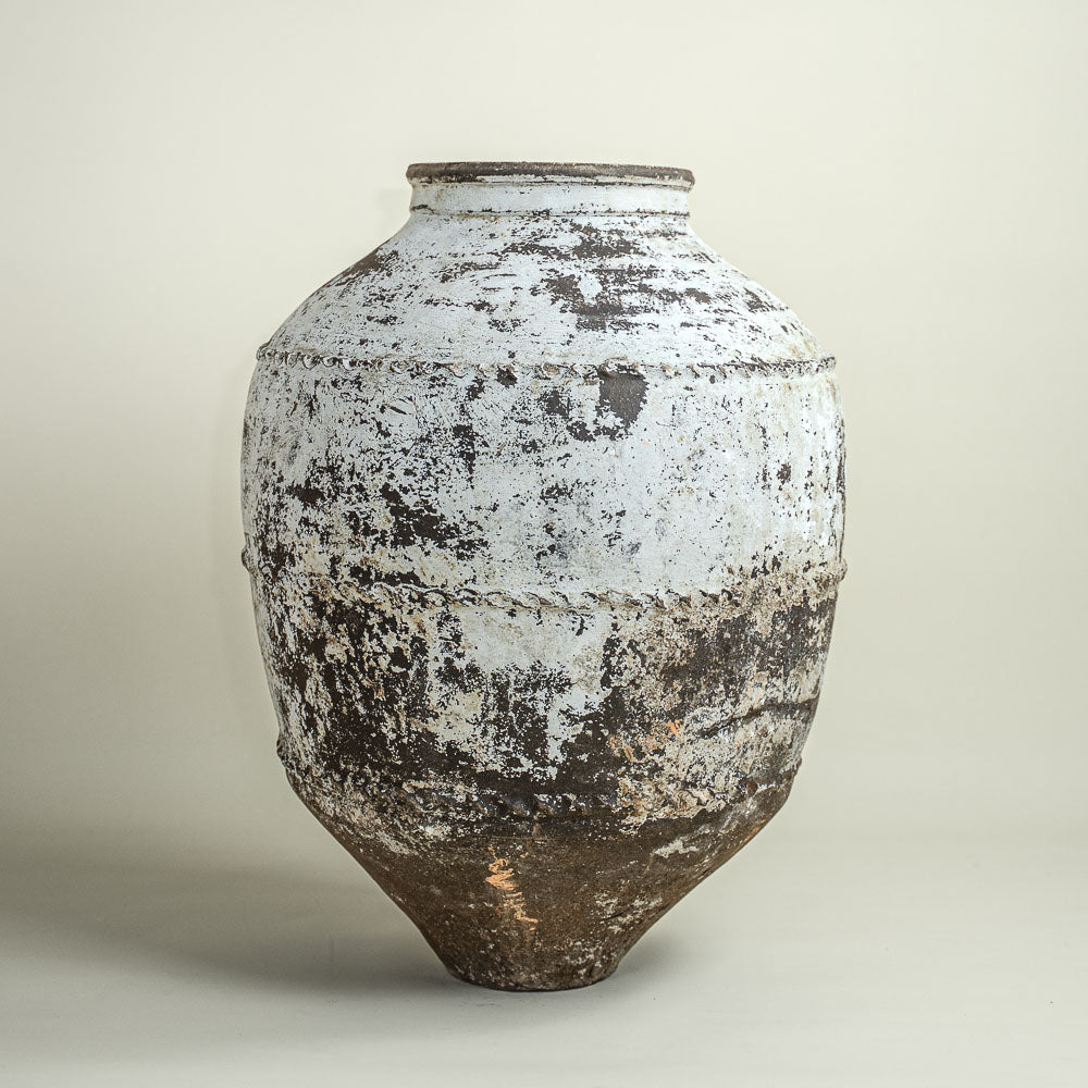 Antique vessel No.289