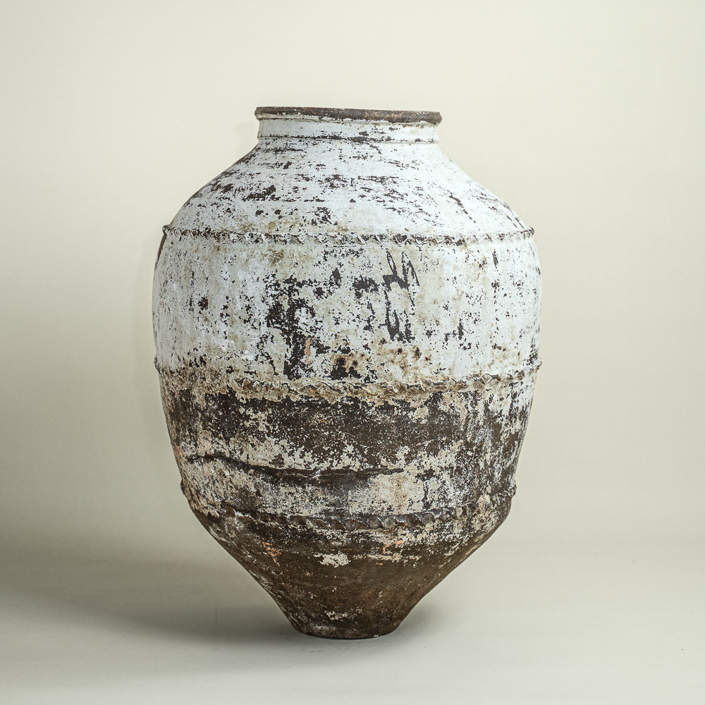 Antique vessel No.289