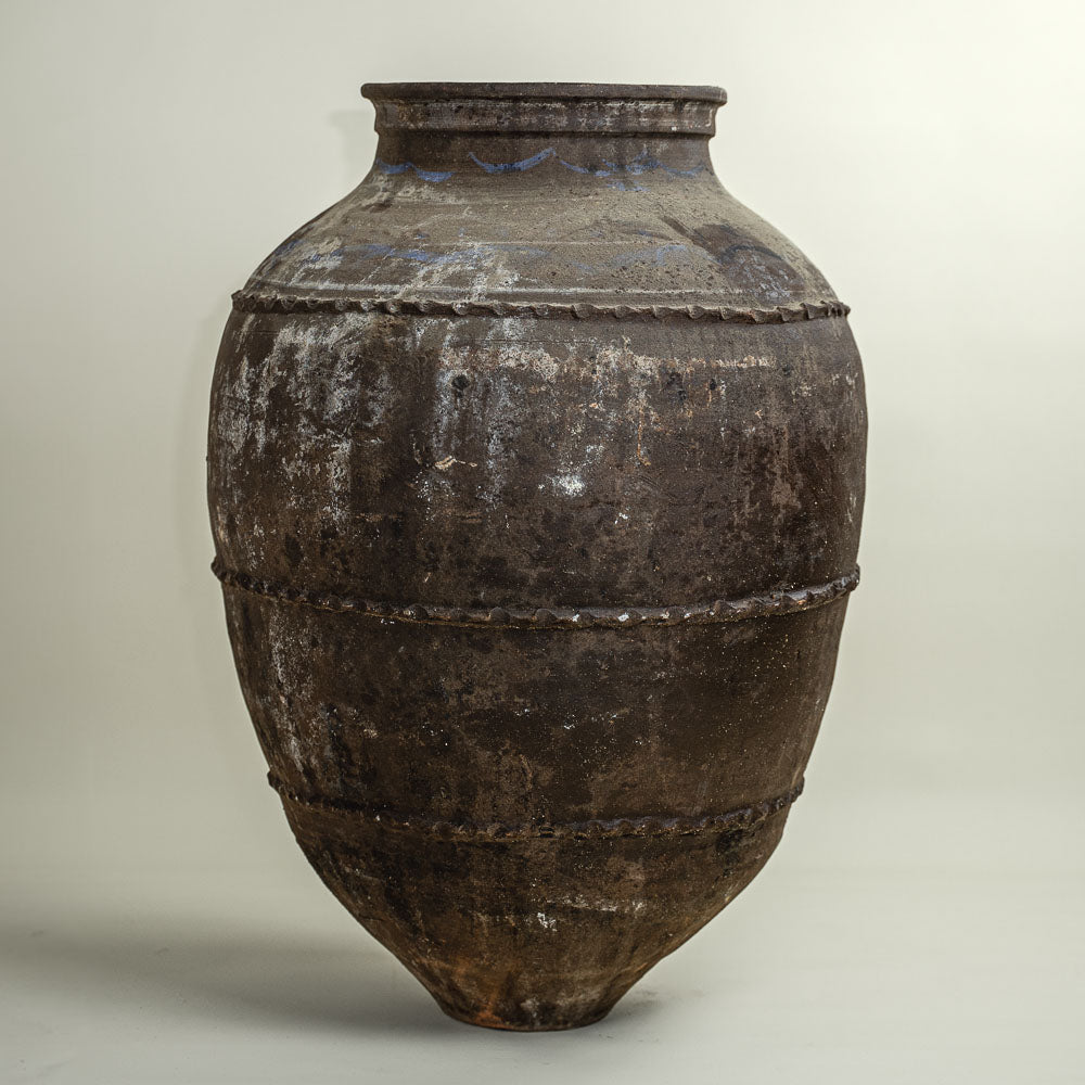 Antique vessel No.291