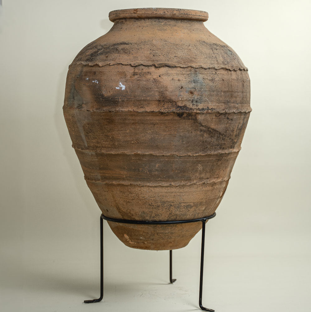 Antique vessel No.286