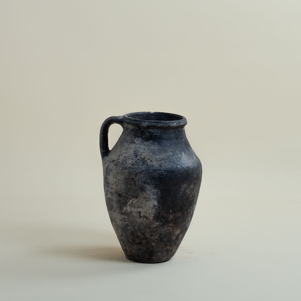 Antique vessel No.266