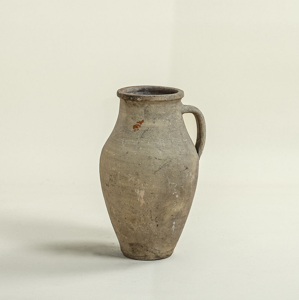 Antique vessel No.268