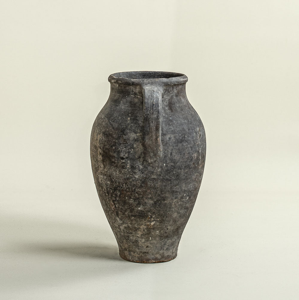 Antique vessel No.253