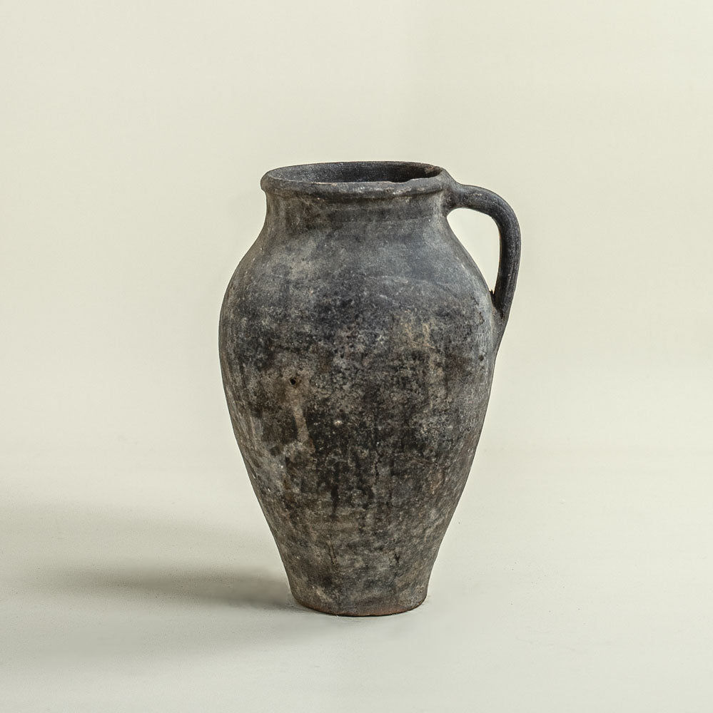 Antique vessel No.253