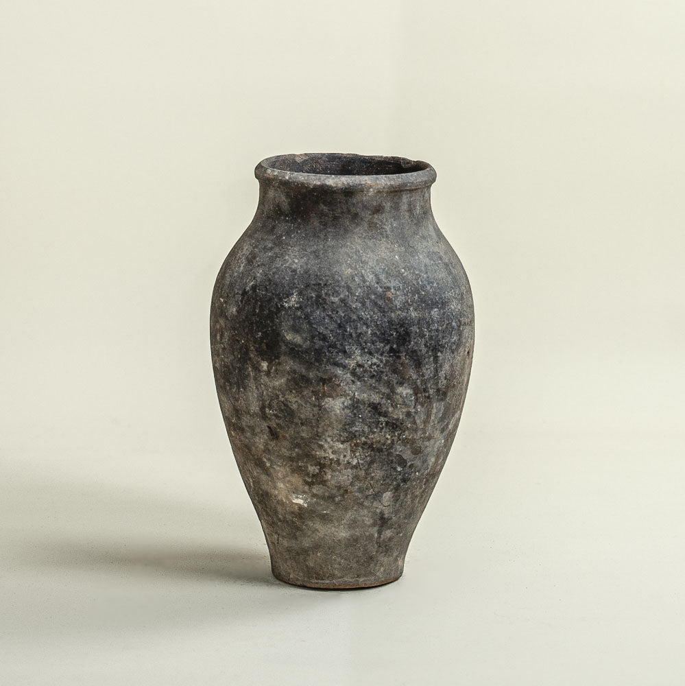 Antique vessel No.253