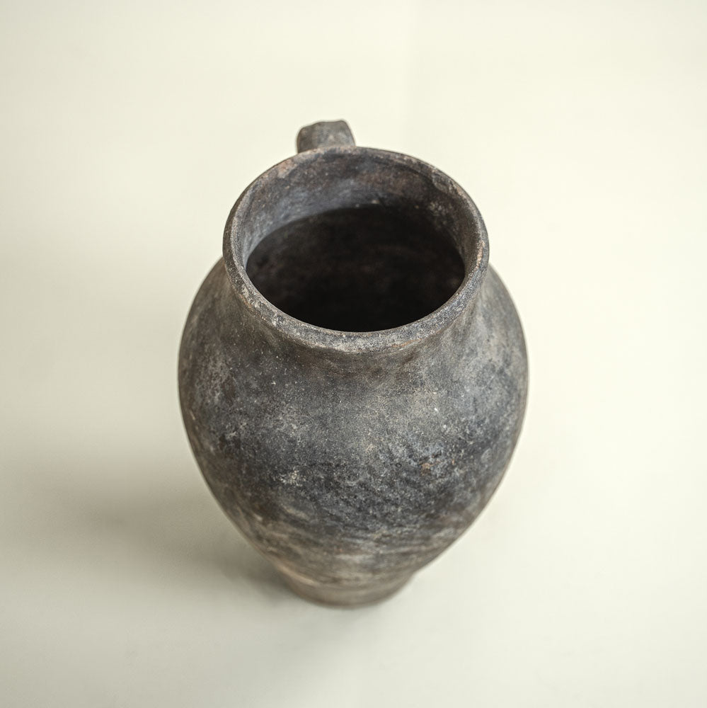 Antique vessel No.253