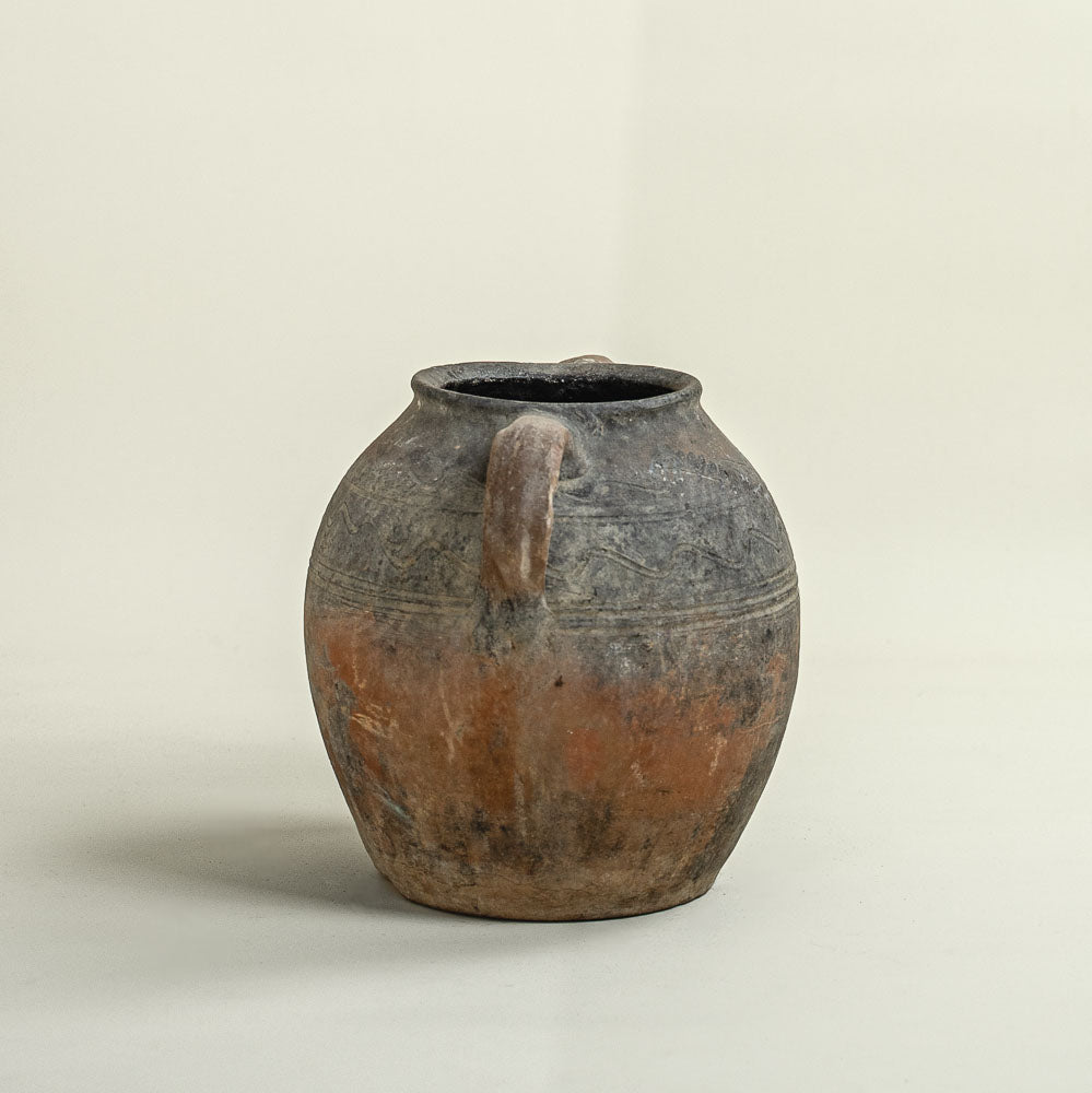 Antique vessel No.257