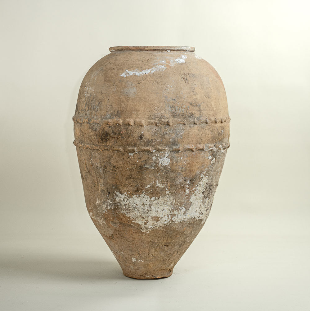 Antique vessel No.231