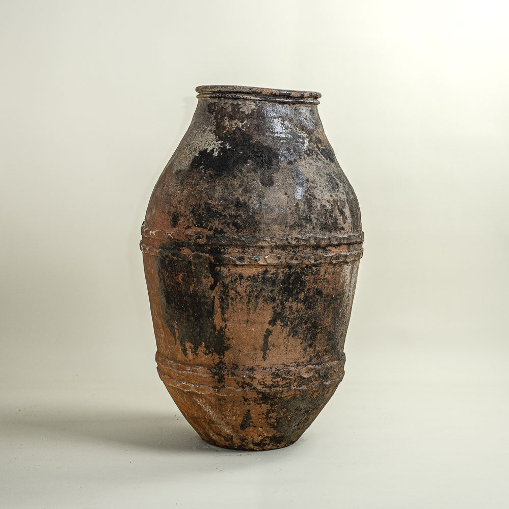 Antique vessel No.279