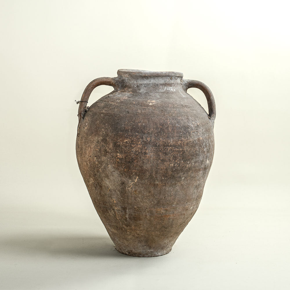 Antique vessel No.202