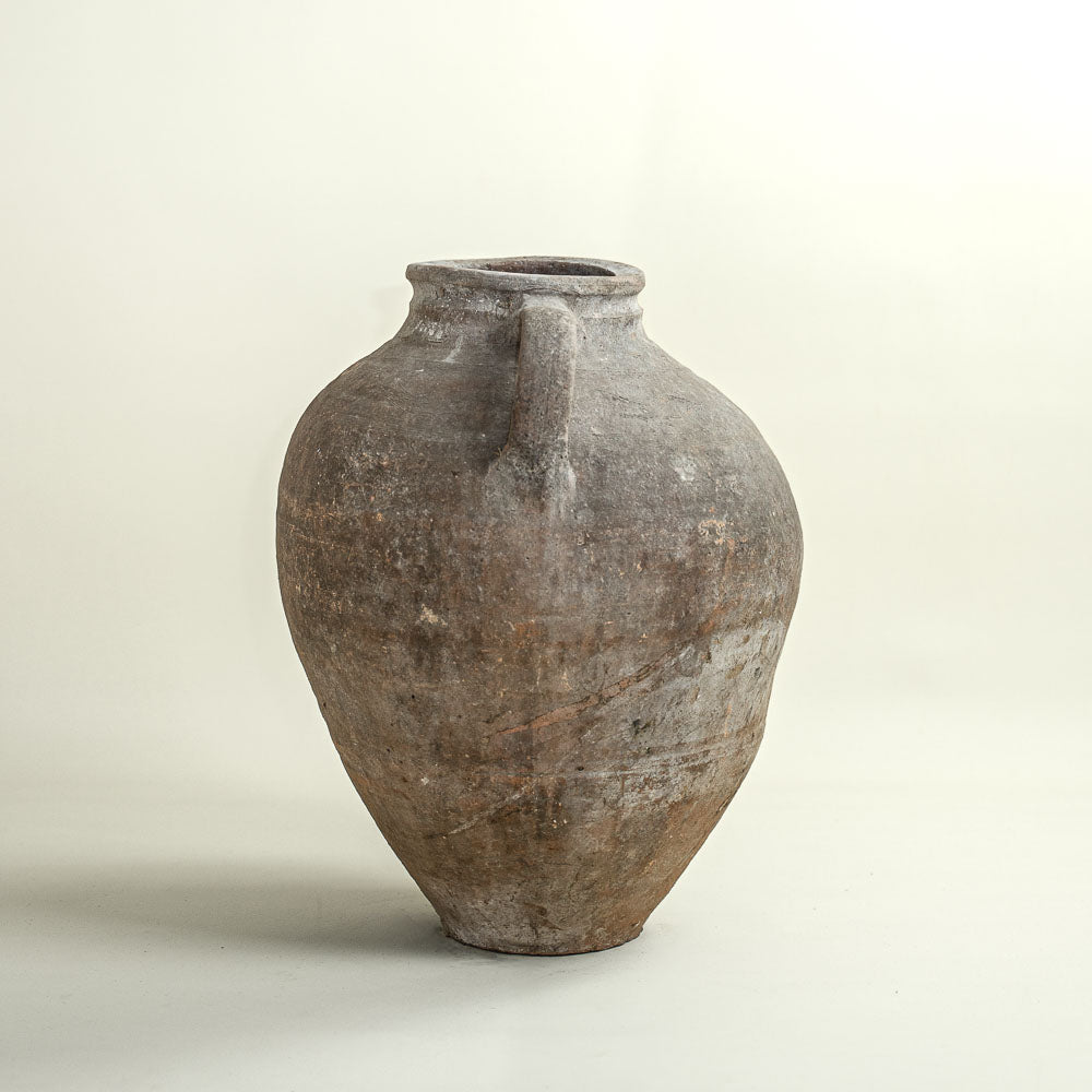 Antique vessel No.202