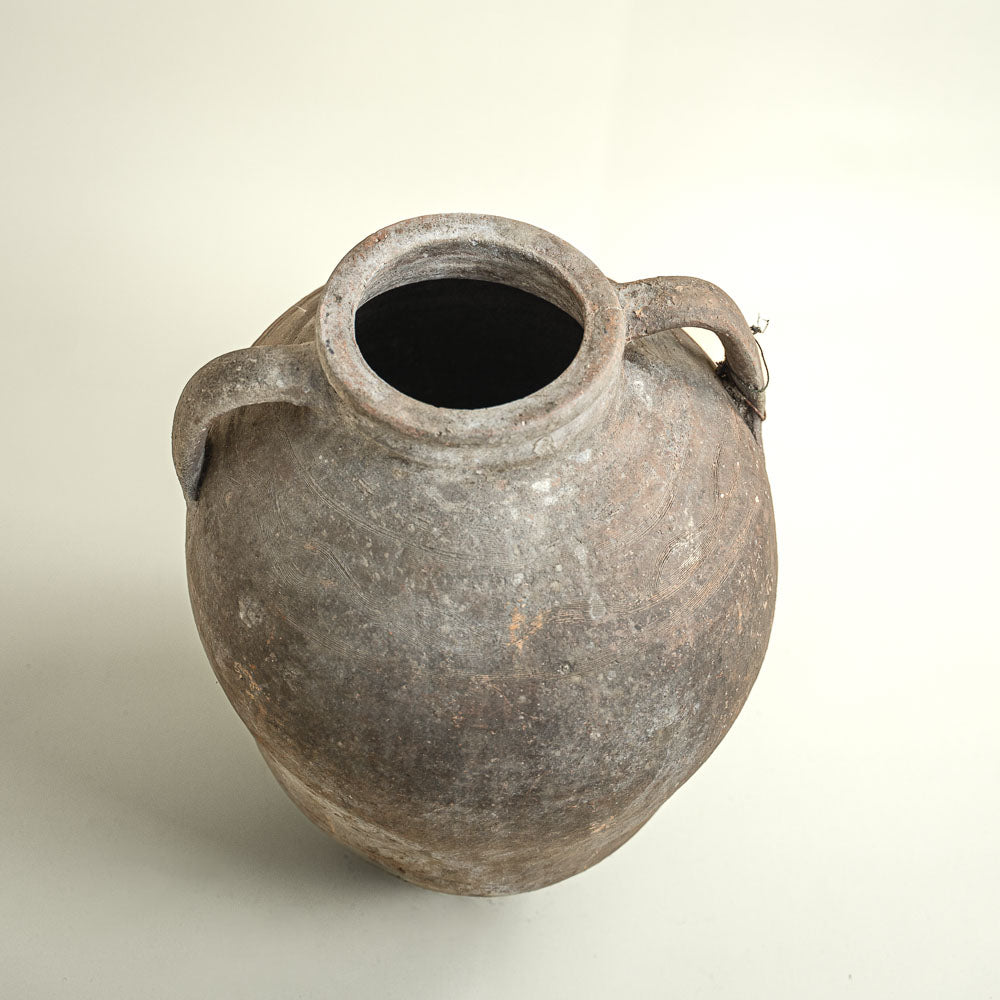 Antique vessel No.202
