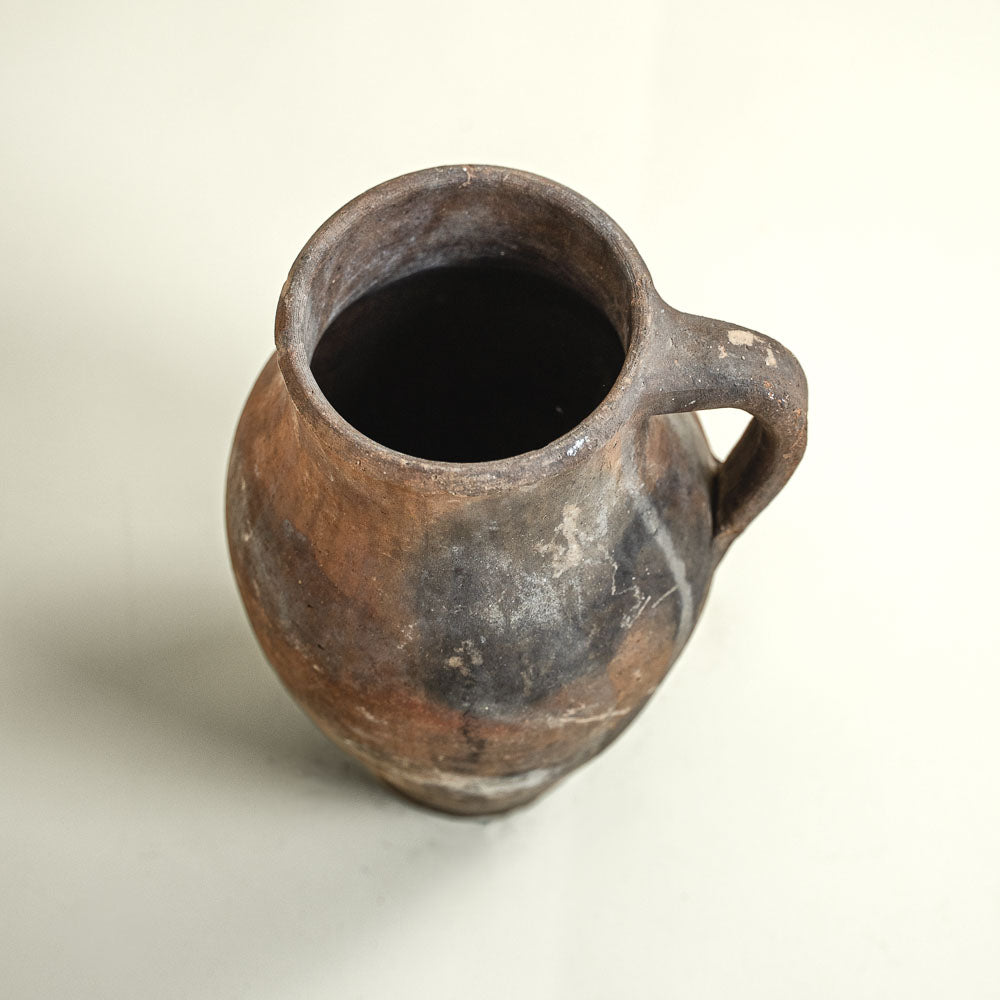 Antique vessel No.283