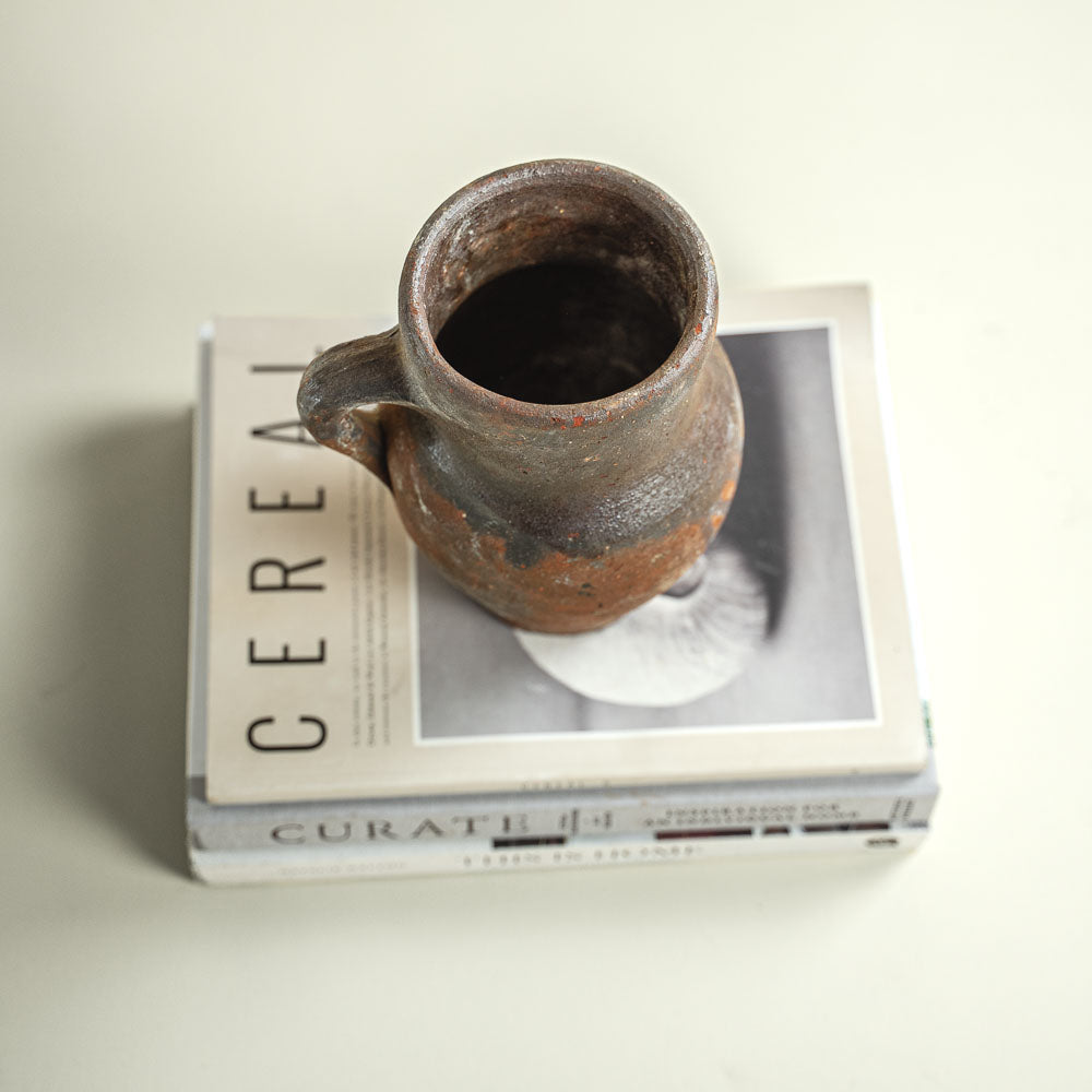 Antique vessel No.273