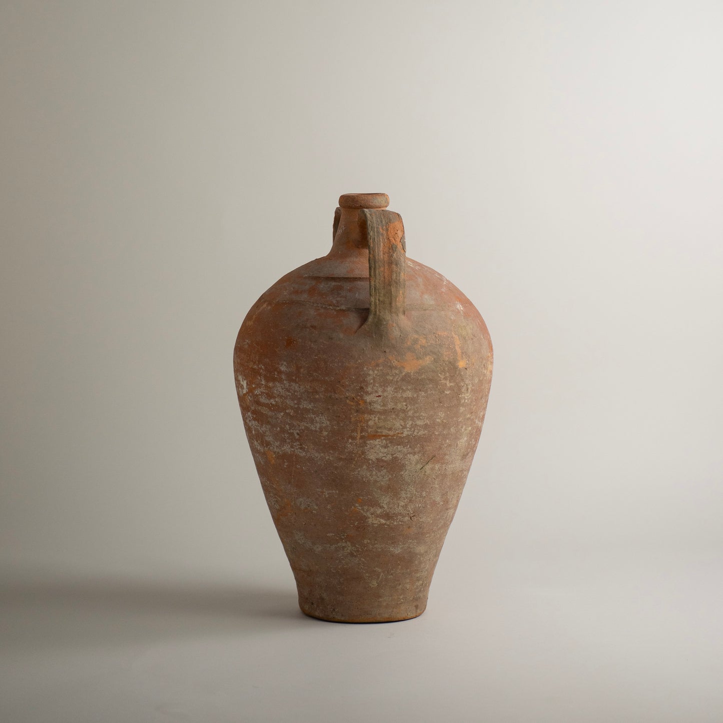 Antique vessel No.322