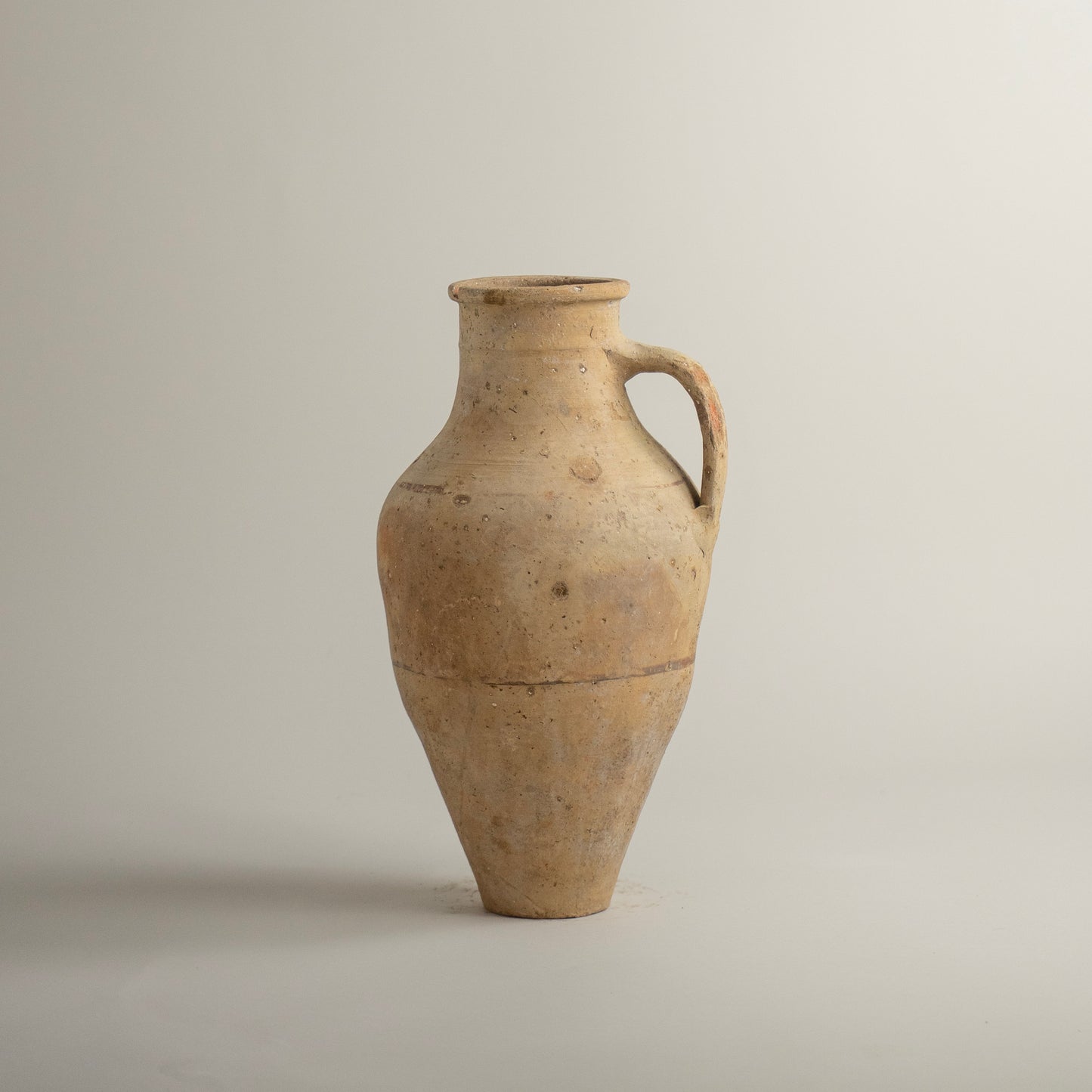 Antique vessel No.334