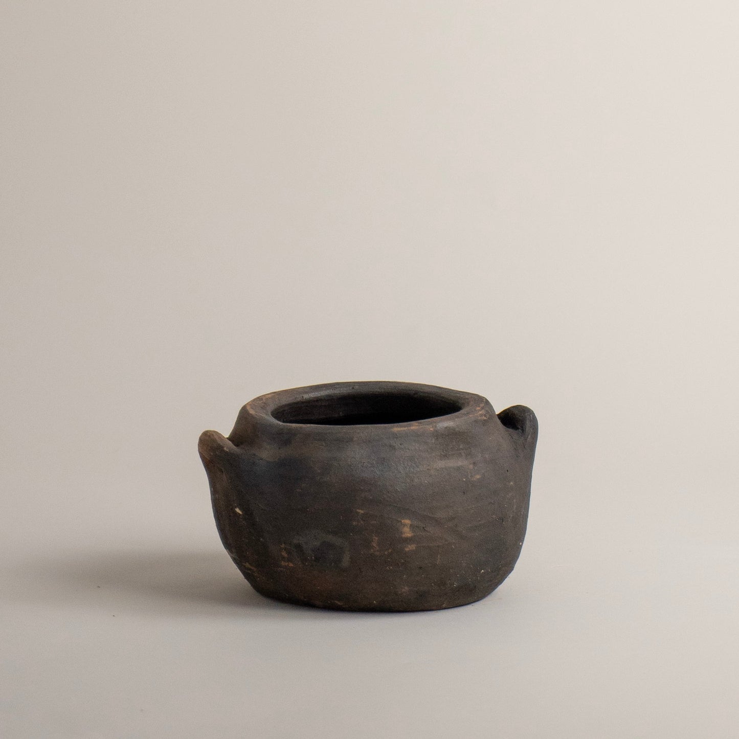 Antique vessel No.327