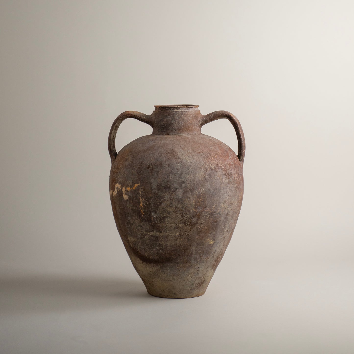 Antique vessel No.323
