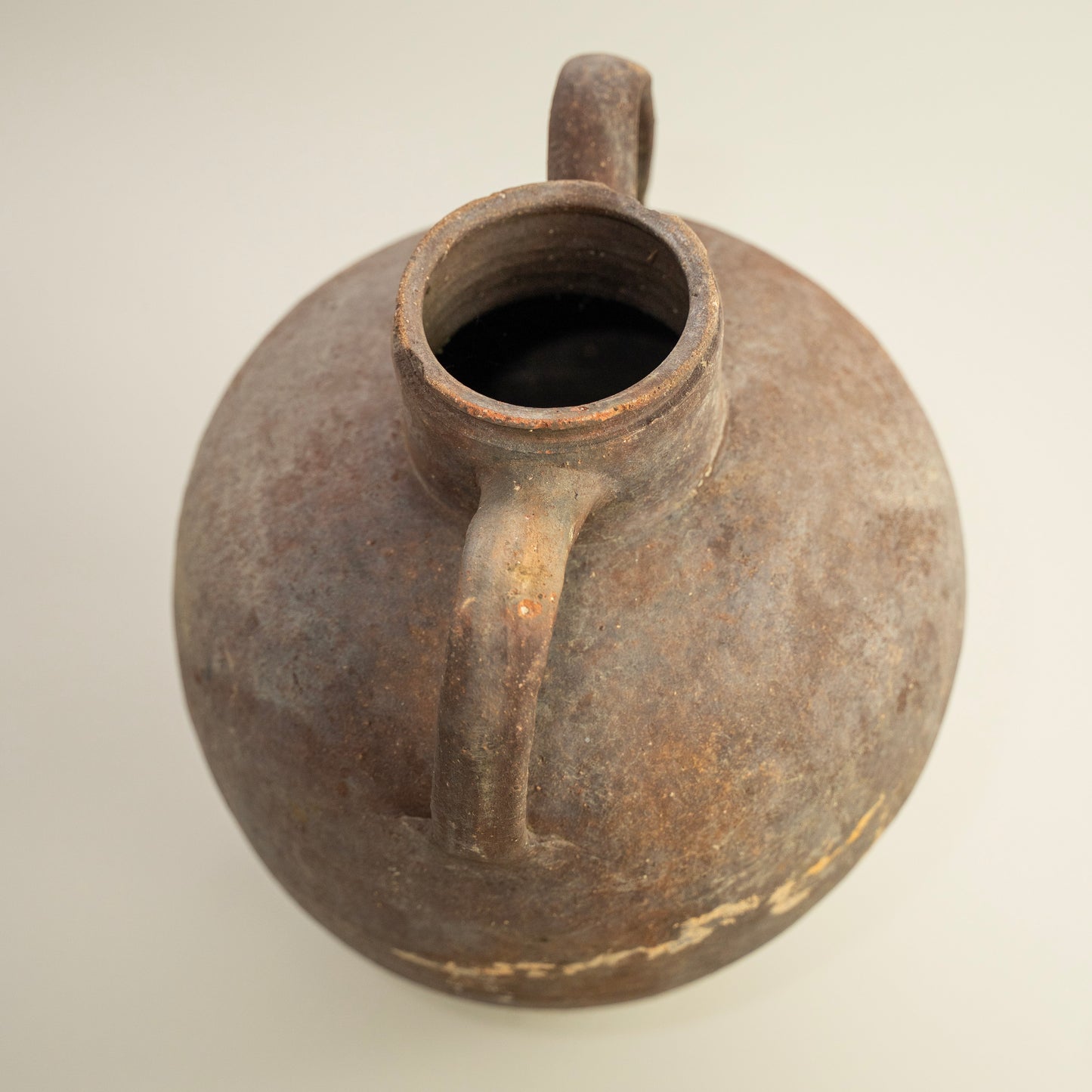 Antique vessel No.323