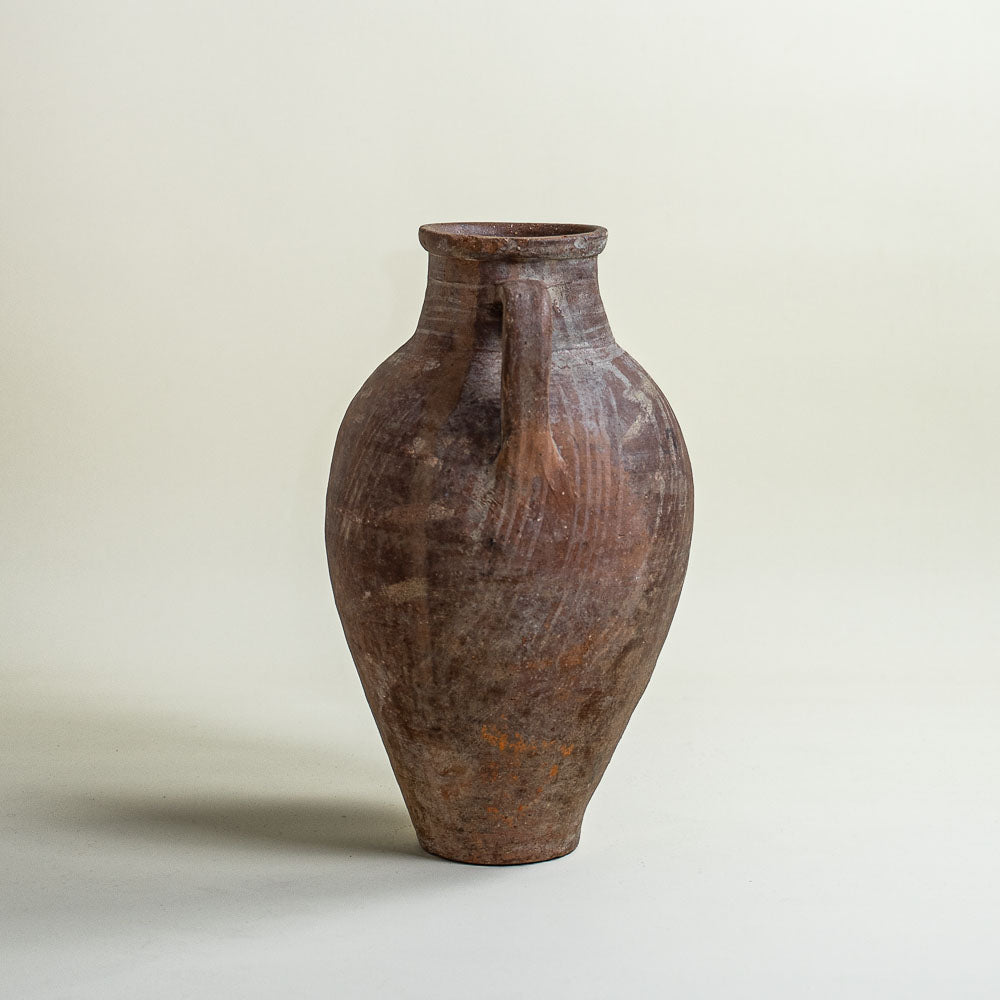 Antique vessel No.282