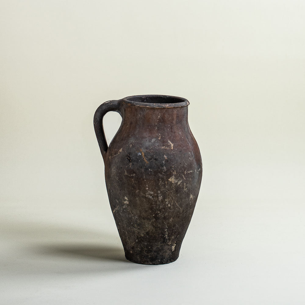 Antique vessel No.283