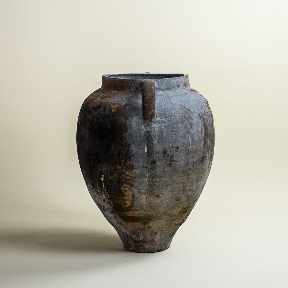 Antique vessel No.299