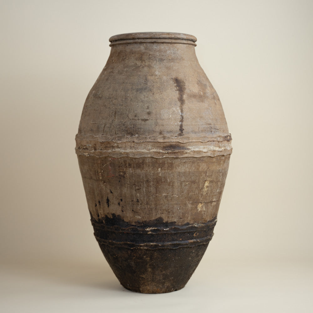 Antique vessel No.310