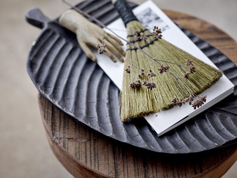 Mango wood leaf tray