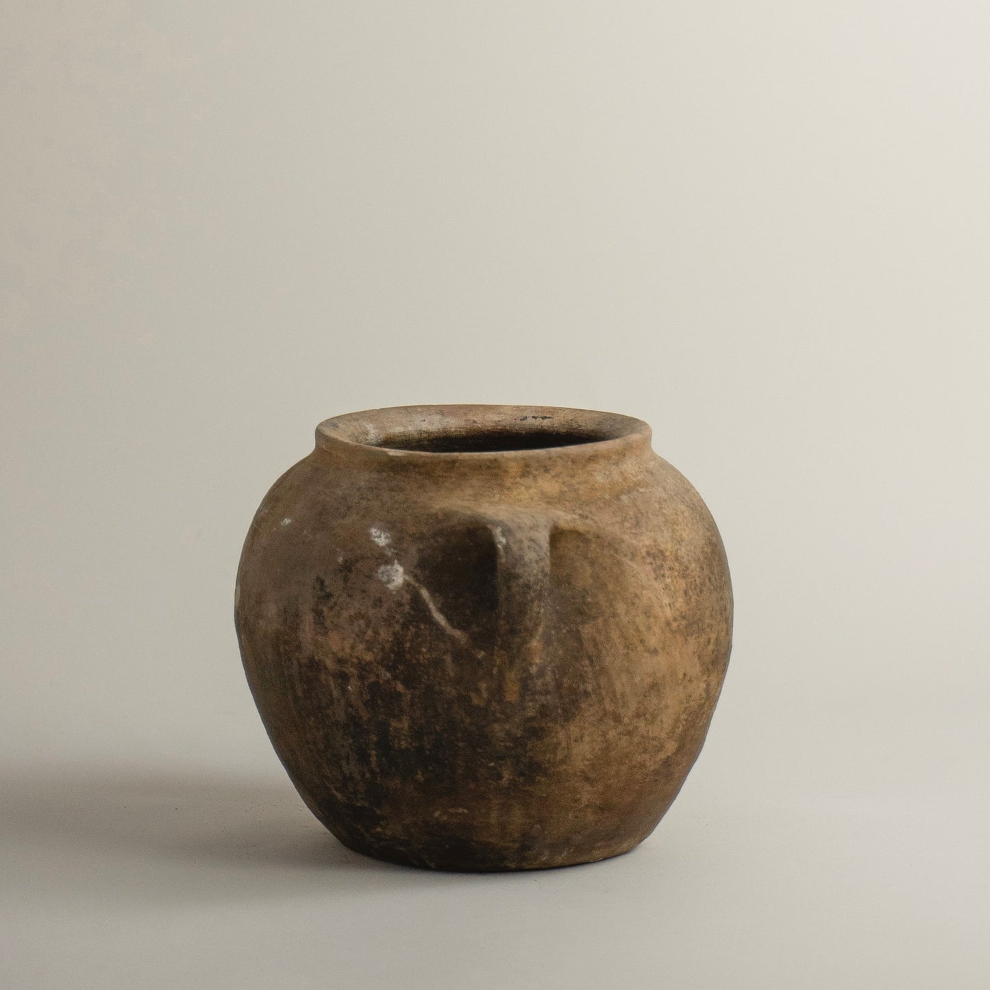 Antique vessel No.335