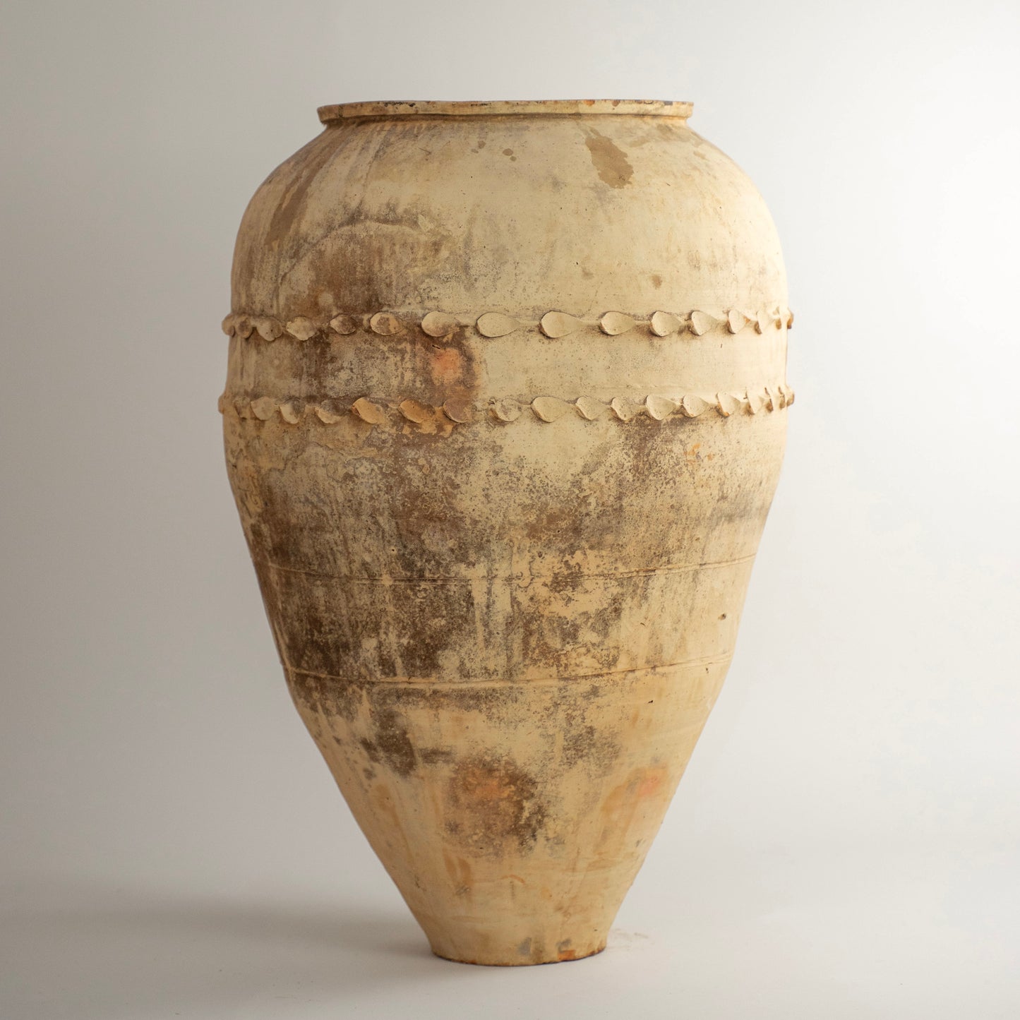 Antique vessel No.320