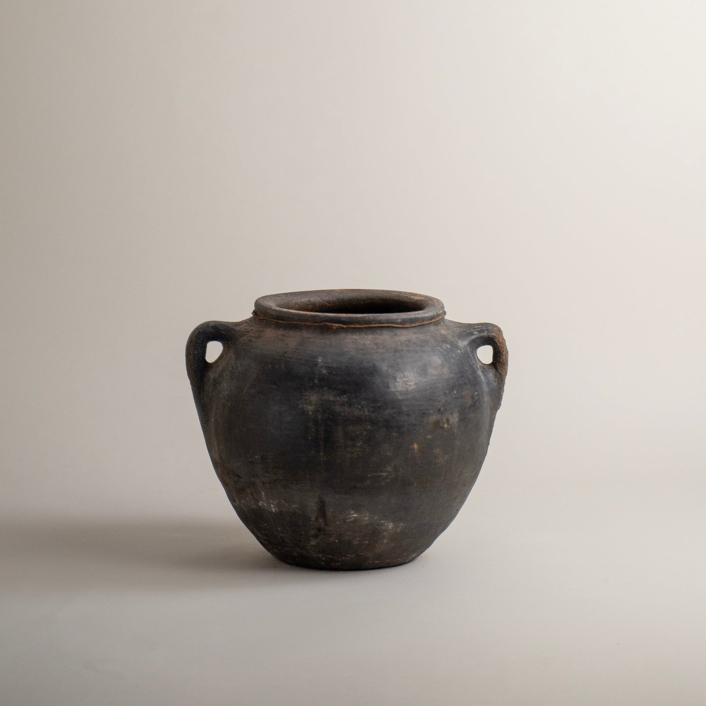 Antique vessel No.332