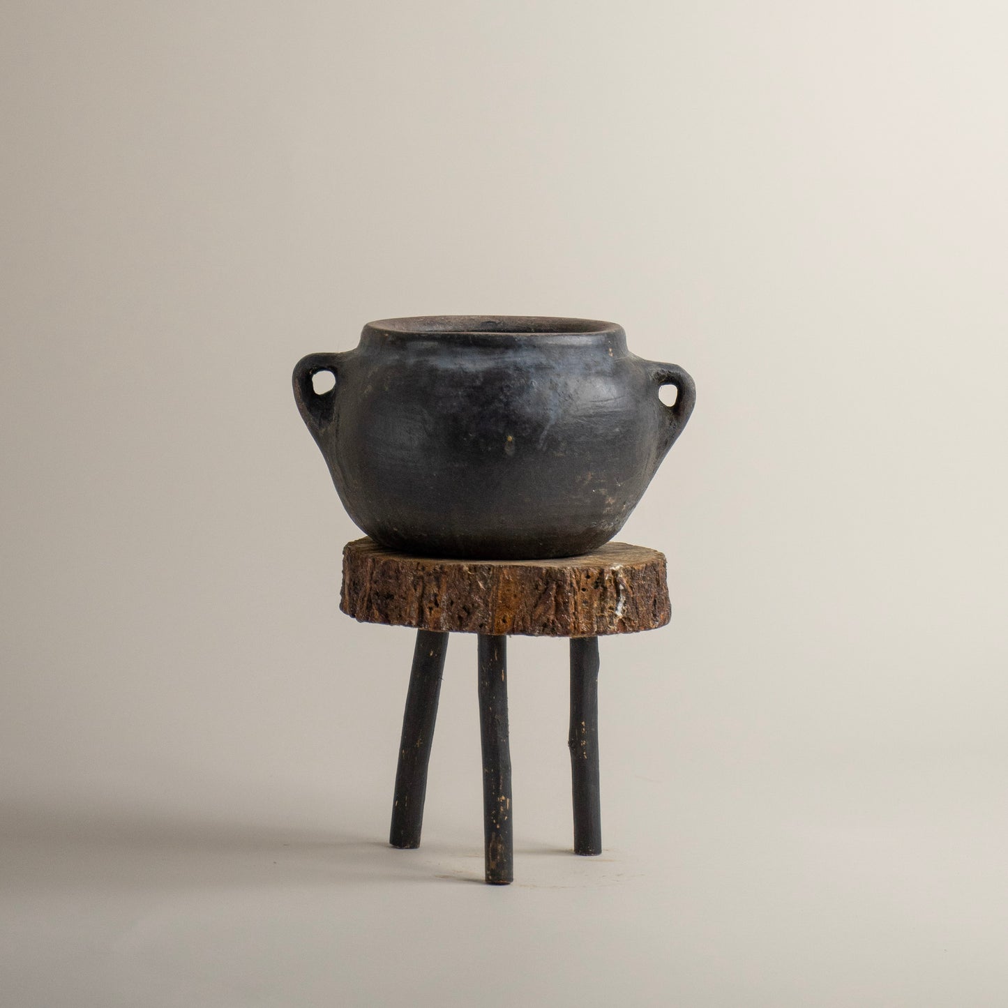 Antique vessel No.338