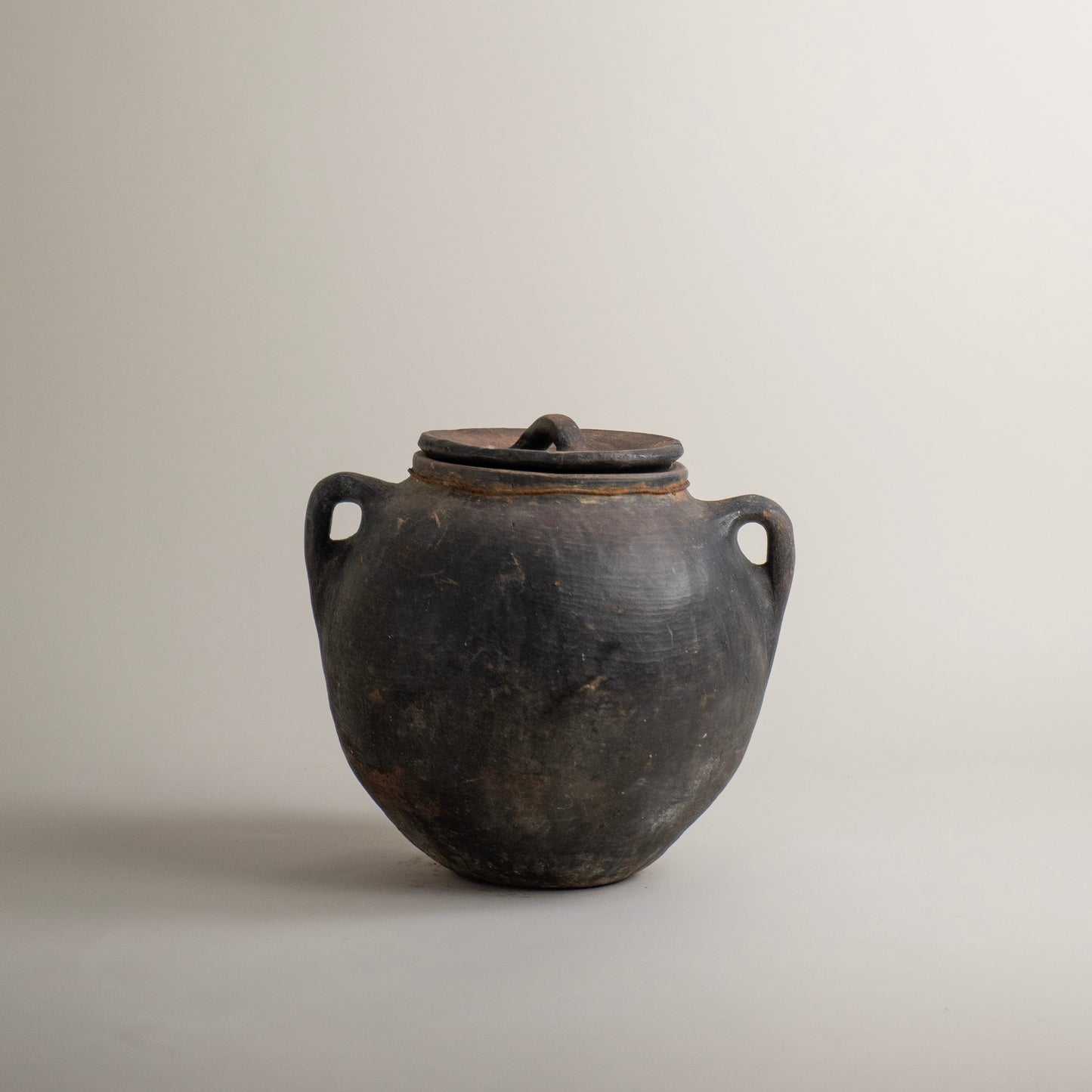 Antique vessel No.330