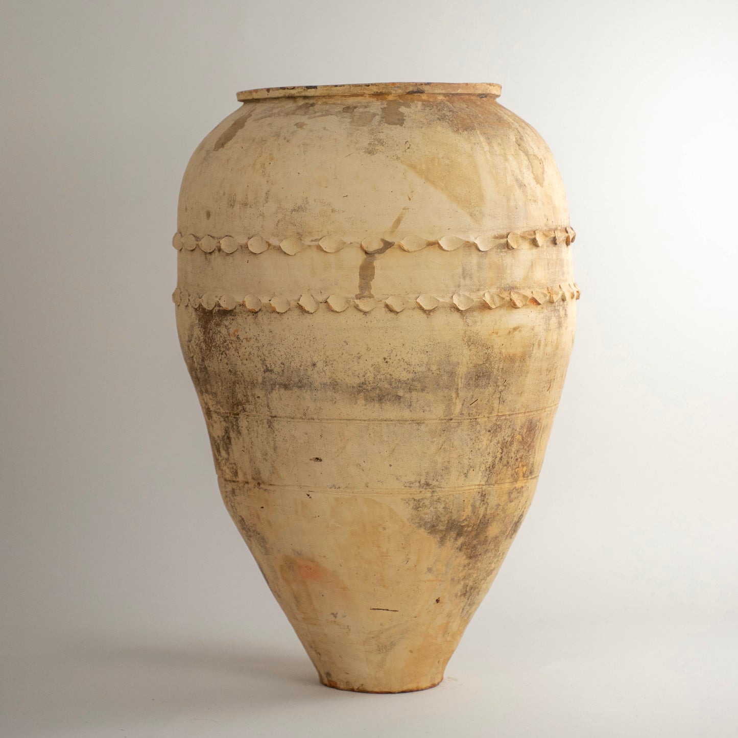 Antique vessel No.320