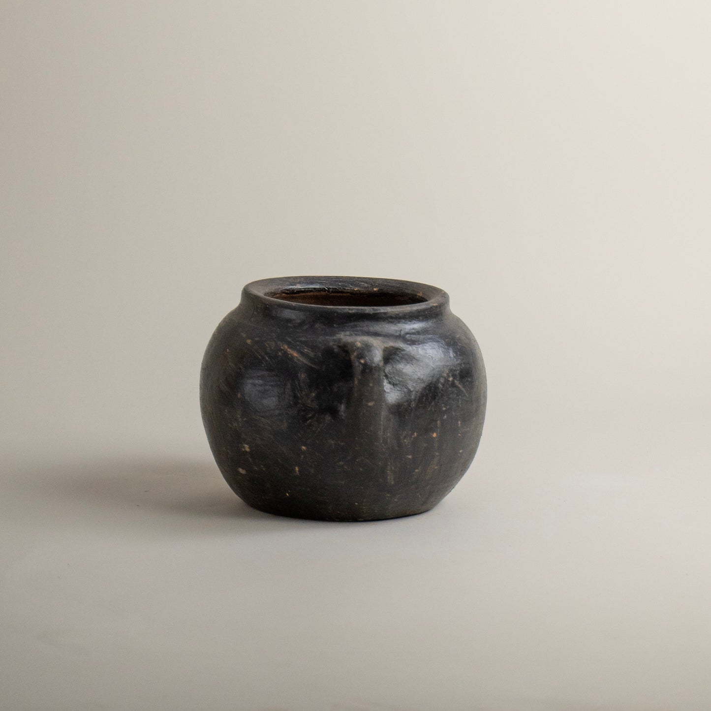 Antique vessel No.321