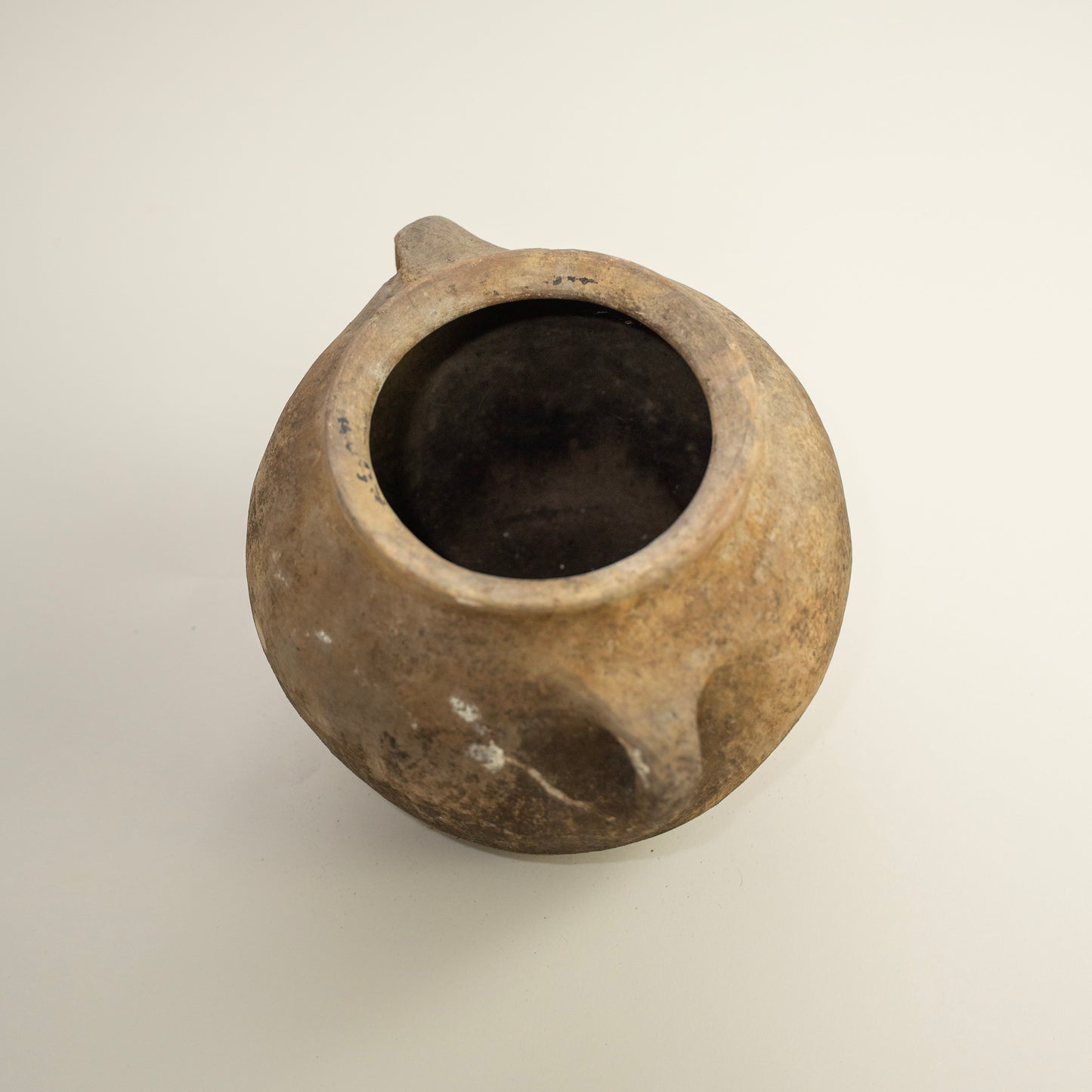 Antique vessel No.335