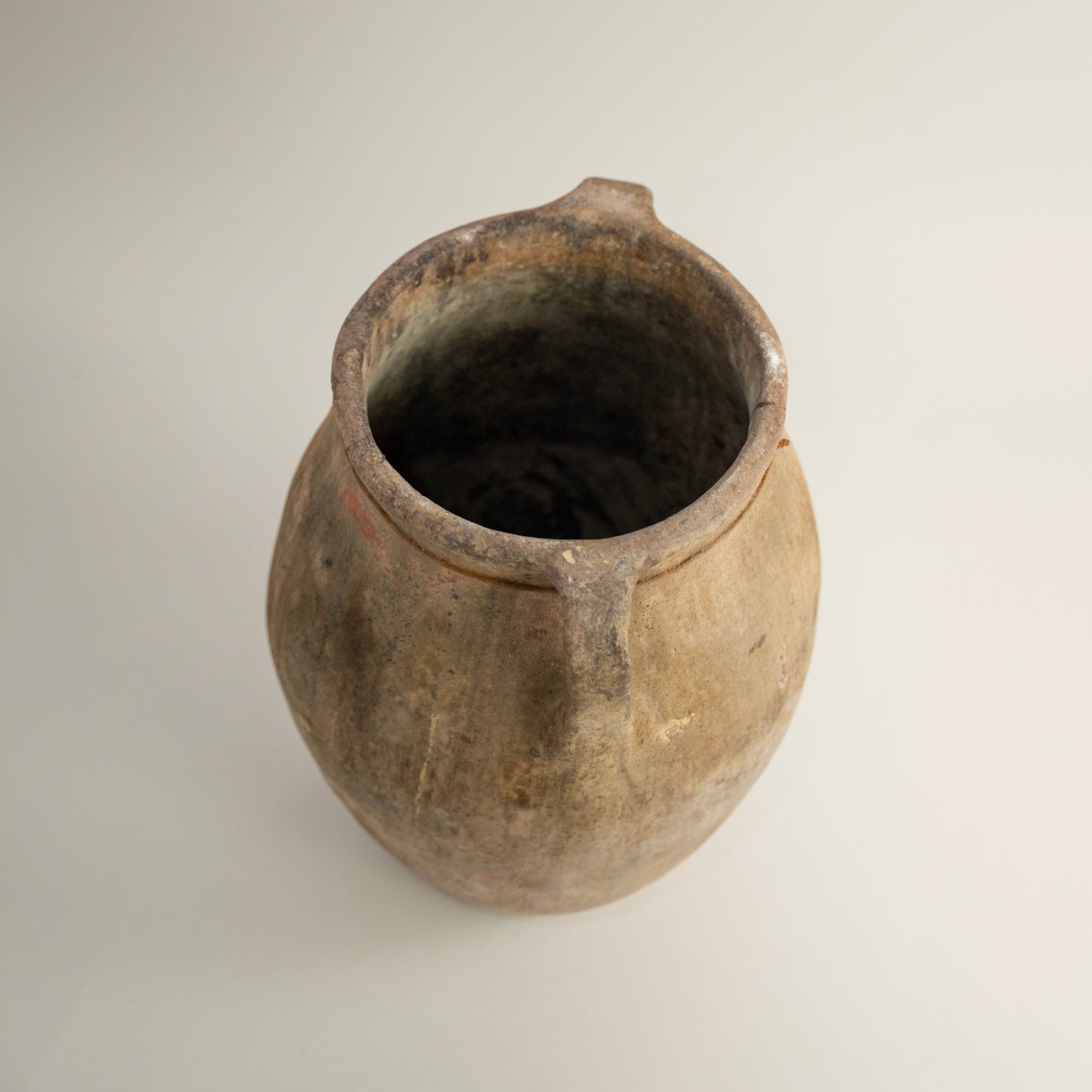 Antique vessel No.324