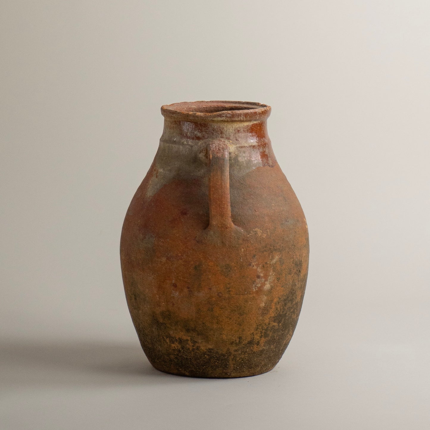 Antique vessel No.337