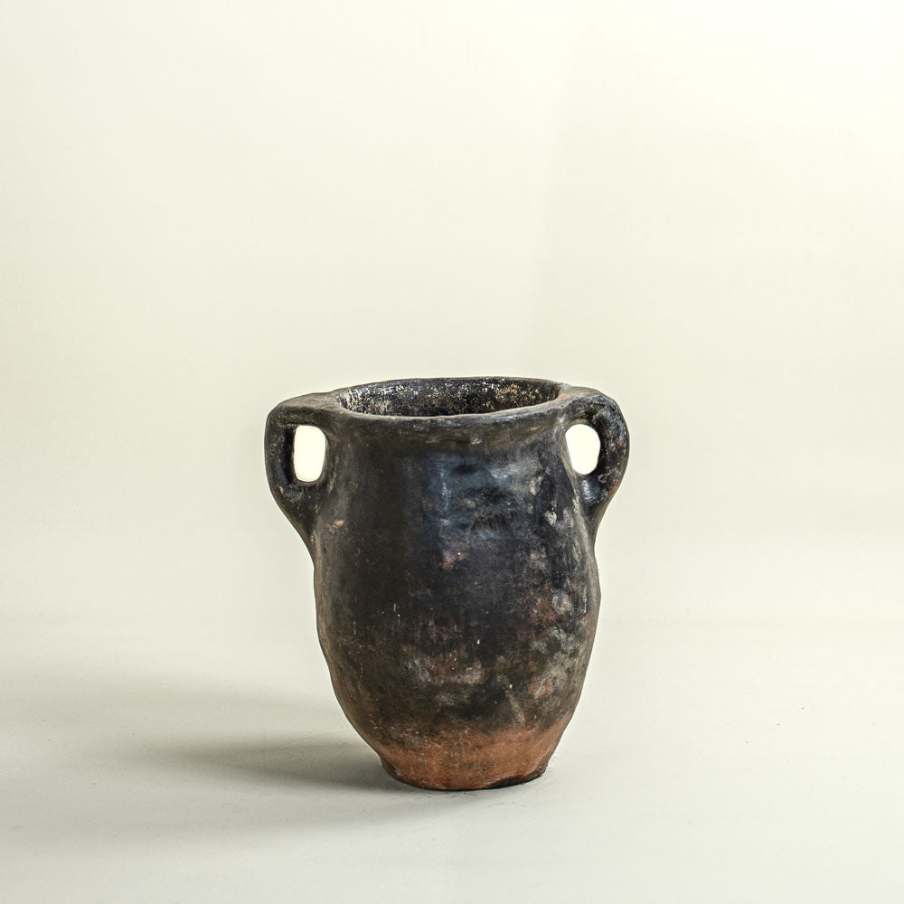 Antique vessel No.164